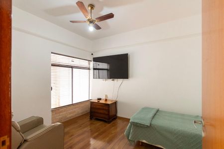 Casa de condomínio para alugar com 207m², 4 quartos e 2 vagas
