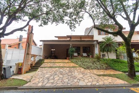 Casa de condomínio para alugar com 207m², 4 quartos e 2 vagas