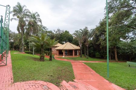 Casa de condomínio para alugar com 207m², 4 quartos e 2 vagas