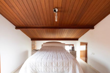 Casa de condomínio para alugar com 207m², 4 quartos e 2 vagas