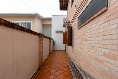 Casa de condomínio para alugar com 207m², 4 quartos e 2 vagas