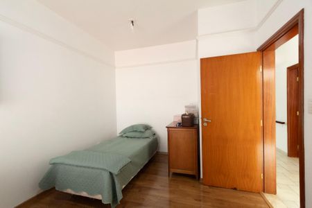 Casa de condomínio para alugar com 207m², 4 quartos e 2 vagas