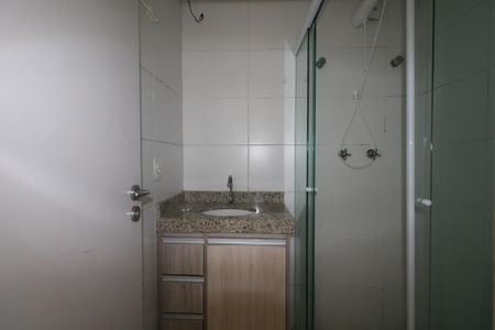 Apartamento à venda com 66m², 3 quartos e 1 vaga Apartamento à venda com 66m², 3 quartos e 1 vagaBanheiro Social
