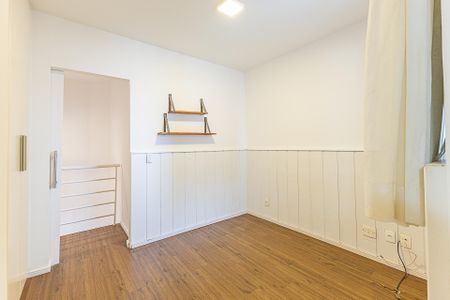Apartamento à venda com 74m², 2 quartos e 2 vagasSuíte 1