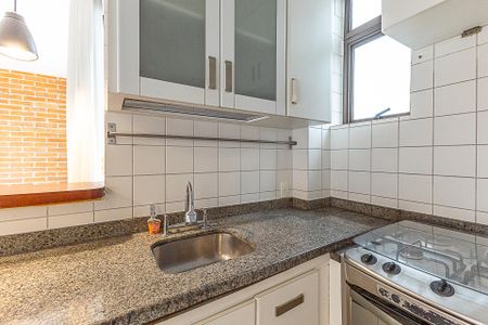 Apartamento à venda com 74m², 2 quartos e 2 vagasCozinha