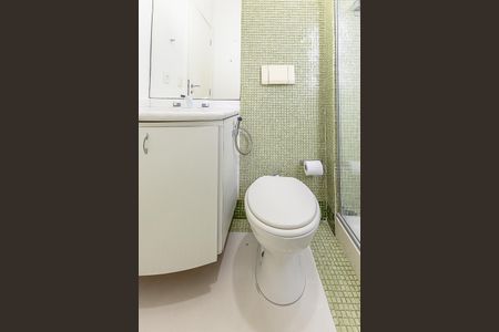 Apartamento à venda com 74m², 2 quartos e 2 vagasBanheiro da Suíte 2