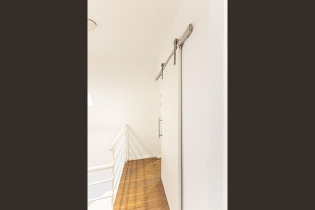 Apartamento à venda com 74m², 2 quartos e 2 vagasCorredor
