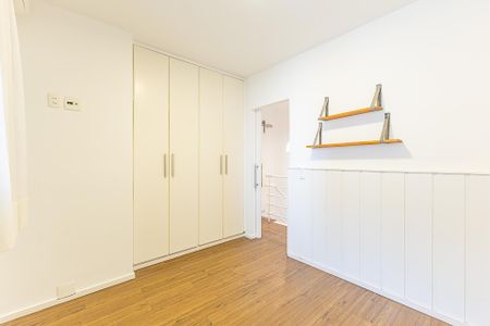 Apartamento à venda com 74m², 2 quartos e 2 vagasSuíte 1