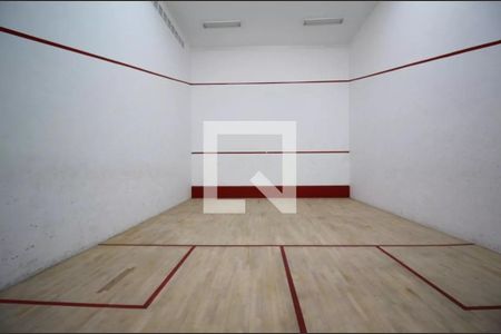Apartamento à venda com 74m², 2 quartos e 2 vagasÁrea comum - Quadra