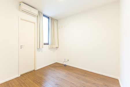 Apartamento à venda com 74m², 2 quartos e 2 vagasSuíte 2