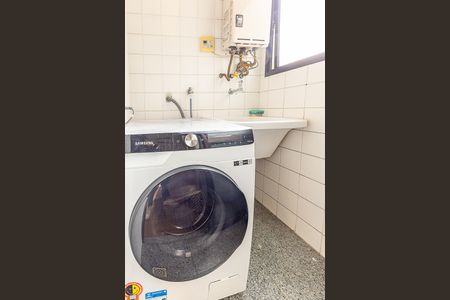 Apartamento à venda com 74m², 2 quartos e 2 vagasÁrea de Serviço