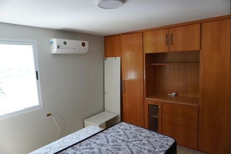 Casa de condomínio para alugar com 246m², 2 quartos e 4 vagasQuarto 2