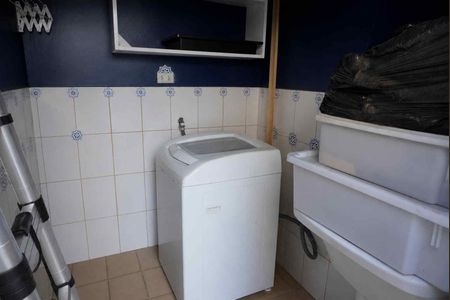 Casa de condomínio para alugar com 246m², 2 quartos e 4 vagasÁrea de Serviço