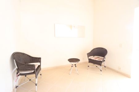 Apartamento para alugar com 57m², 2 quartos e 2 vagasHall social
