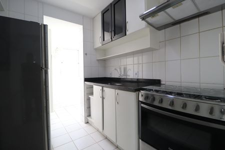 Apartamento para alugar com 57m², 2 quartos e 2 vagasCozinha