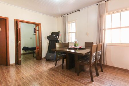 Sala de casa à venda com 5 quartos, 300m² em Centro, Canoas
