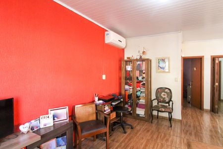 Casa à venda com 300m², 5 quartos e 2 vagasSala