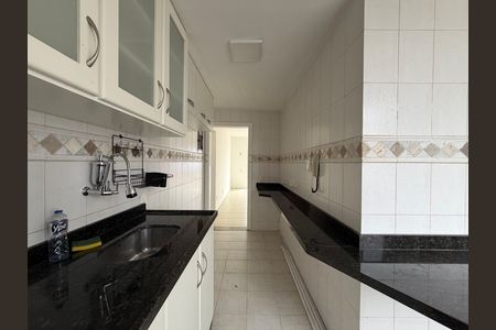 Apartamento à venda com 103m², 2 quartos e 1 vagaCozinha