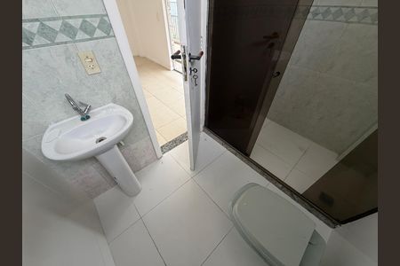 Apartamento à venda com 103m², 2 quartos e 1 vagaBanheiro da suíte 