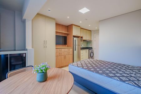 Sala/Quarto de kitnet/studio para alugar com 1 quarto, 26m² em Butantã, São Paulo