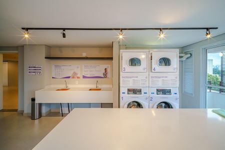Studio para alugar com 26m², 1 quarto e sem vaga Studio para alugar com 26m², 1 quarto e sem vagaÁrea comum - Lavanderia