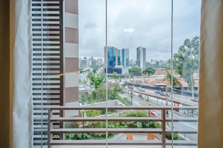 Varanda de kitnet/studio para alugar com 1 quarto, 26m² em Butantã, São Paulo