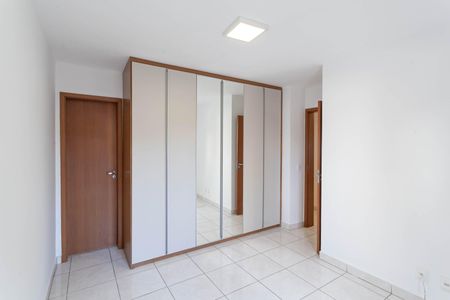 Apartamento para alugar com 70m², 3 quartos e 2 vagas Apartamento para alugar com 70m², 3 quartos e 2 vagasSuíte
