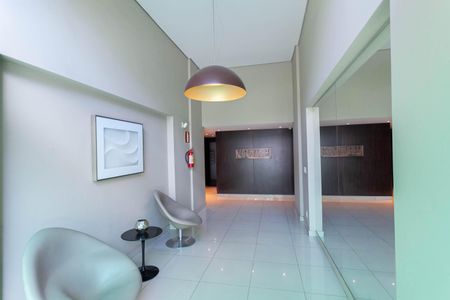 Apartamento para alugar com 70m², 3 quartos e 2 vagas Apartamento para alugar com 70m², 3 quartos e 2 vagasHall social