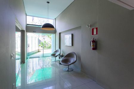Apartamento para alugar com 70m², 3 quartos e 2 vagas Apartamento para alugar com 70m², 3 quartos e 2 vagasHall social