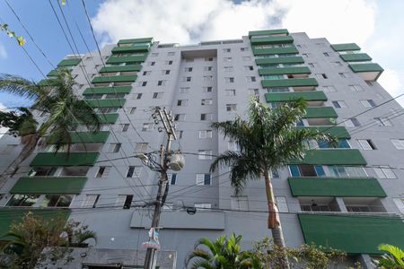 Apartamento para alugar com 70m², 3 quartos e 2 vagas Apartamento para alugar com 70m², 3 quartos e 2 vagasFachada