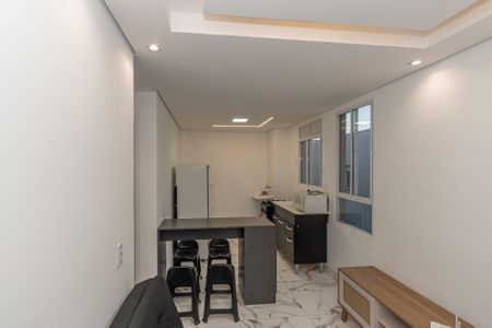 Apartamento para alugar com 38m², 2 quartos e 1 vaga Apartamento para alugar com 38m², 2 quartos e 1 vagaSala de Estar/Jantar