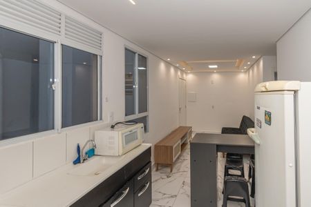 Apartamento para alugar com 38m², 2 quartos e 1 vaga Apartamento para alugar com 38m², 2 quartos e 1 vagaCozinha e Área de Serviço