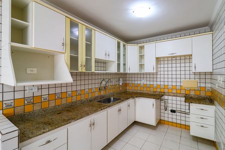 Apartamento para alugar com 72m², 3 quartos e 1 vaga