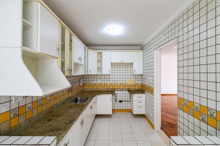 Apartamento para alugar com 72m², 3 quartos e 1 vaga