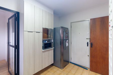 Apartamento à venda com 74m², 2 quartos e 3 vagas Apartamento à venda com 74m², 2 quartos e 3 vagasCozinha
