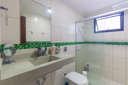 Apartamento à venda com 74m², 2 quartos e 3 vagas Apartamento à venda com 74m², 2 quartos e 3 vagasBanheiro