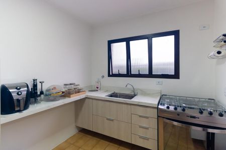 Apartamento à venda com 74m², 2 quartos e 3 vagas Apartamento à venda com 74m², 2 quartos e 3 vagasCozinha