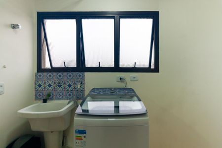 Apartamento à venda com 74m², 2 quartos e 3 vagas Apartamento à venda com 74m², 2 quartos e 3 vagasÁrea de Serviço