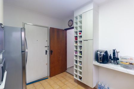 Cozinha de apartamento à venda com 2 quartos, 74m² em Vila Oratorio, São Paulo