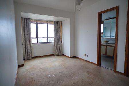 Apartamento à venda com 134m², 4 quartos e sem vaga