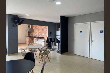 Apartamento para alugar com 42m², 2 quartos e 1 vaga Apartamento para alugar com 42m², 2 quartos e 1 vagaÁrea comum - Salão de festas