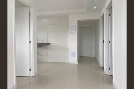 Sala - Cozinha de apartamento para alugar com 2 quartos, 42m² em I.a.p.i., Osasco