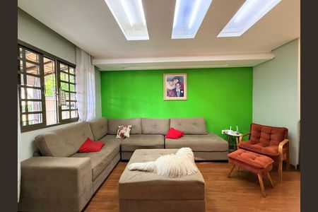 Sala de casa à venda com 5 quartos, 639m² em Alto Caiçaras, Belo Horizonte