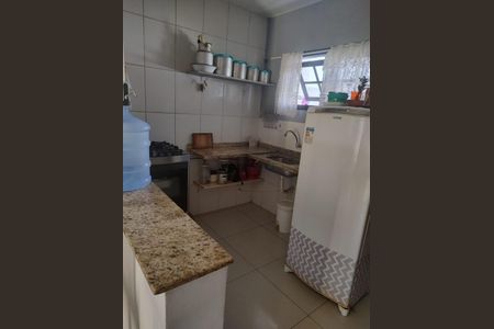 Casa à venda com 180m², 2 quartos e 1 vaga Casa à venda com 180m², 2 quartos e 1 vagaCozinha
