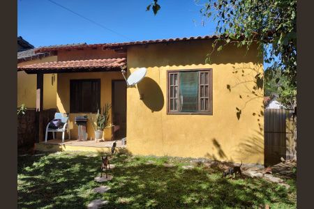 Casa à venda com 180m², 2 quartos e 1 vaga Casa à venda com 180m², 2 quartos e 1 vagaÁrea externa