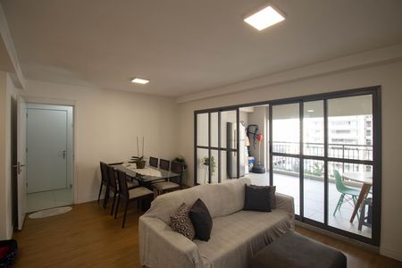 Apartamento à venda com 129m², 3 quartos e 2 vagas Apartamento à venda com 129m², 3 quartos e 2 vagasSala