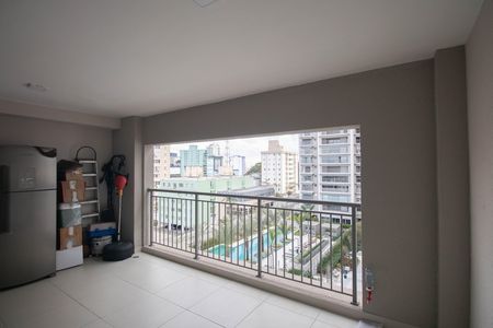 Apartamento à venda com 129m², 3 quartos e 2 vagas Apartamento à venda com 129m², 3 quartos e 2 vagasVaranda