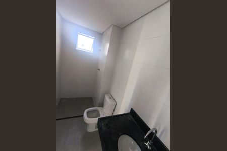 Apartamento à venda com 46m², 2 quartos e 1 vaga Apartamento à venda com 46m², 2 quartos e 1 vagaBanheiro