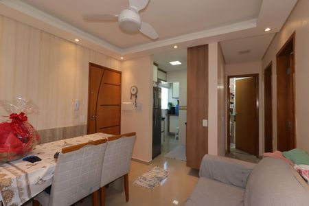 Apartamento para alugar com 97m², 2 quartos e 2 vagasSala