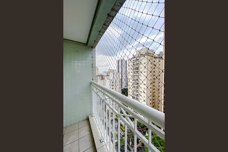 Apartamento para alugar com 84m², 3 quartos e 2 vagas Apartamento para alugar com 84m², 3 quartos e 2 vagasVaranda